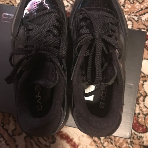 Black size 7.5 Cardi B sneaker - Picture 4 of 7